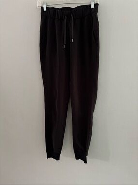 Lululemon On The Fly Joggers 28" Luxtreme Black Size 2 Discontinued Minimalist